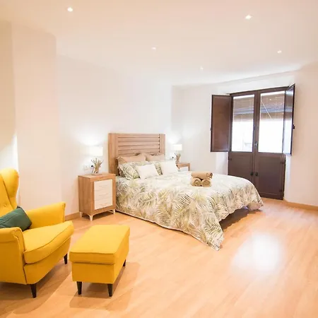Tuguest Alhondiga Apartment