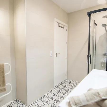 Tuguest Alhondiga Apartment